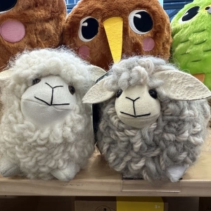 新西兰天然纯羊毛绵羊小羊玩偶